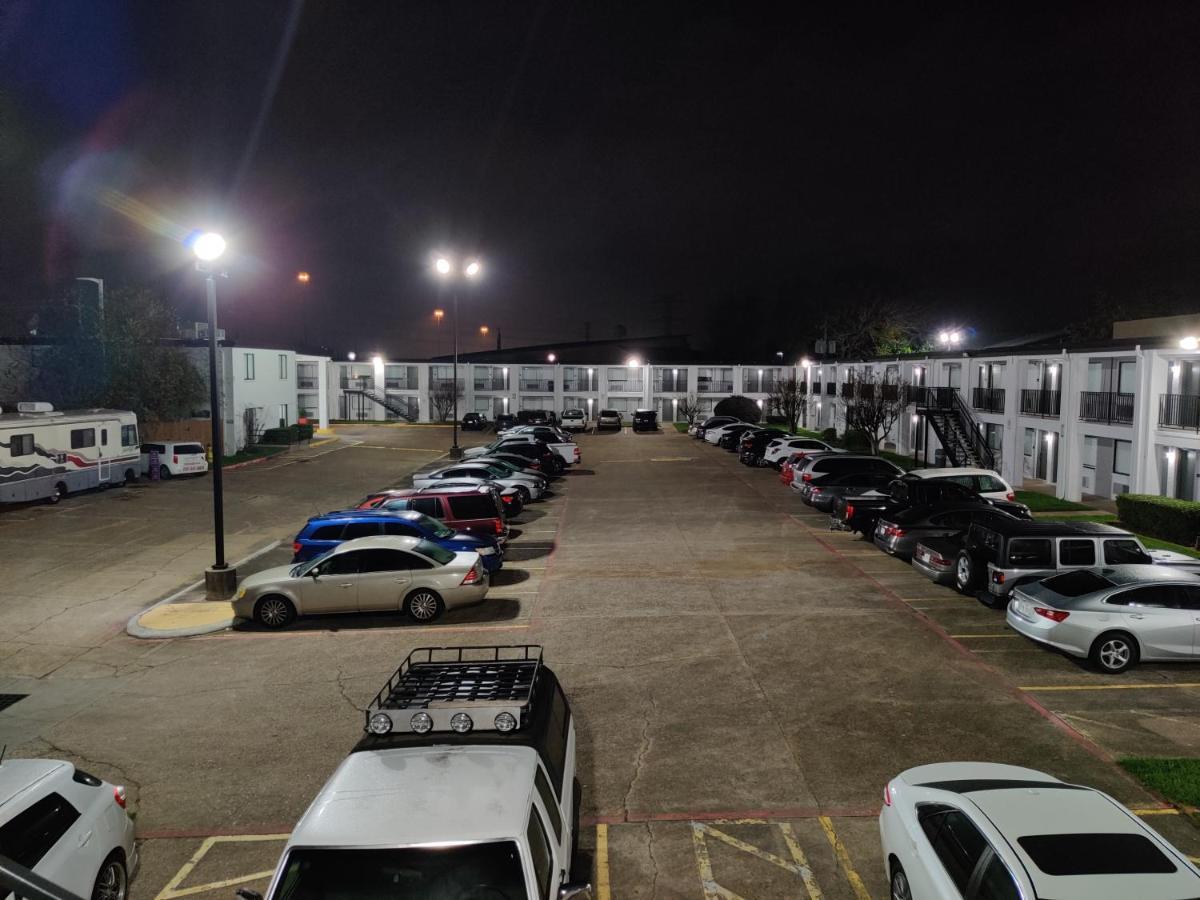Hotel Red Roof Houston - 2*